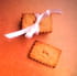 Sabl�s au bl� complet, miel, amandes et noisettes