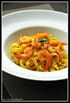 Tagliatelles, sauce piquante aux crevettes