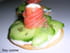 Tartes fra�ches au saumon, concombre et ciboule