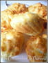 Madeleines au saint-marcellin, parmesan et pavot
