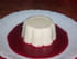 Panna cotta et son coulis de framboises