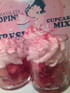 Fraises en gel�e barbe � papa, chantilly rose