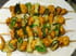 Brochettes de poulet et courgette au curcuma