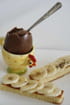 Oeuf choco-coque et ses mouillettes rhum-banane