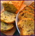 Cake aux champignons, oignons et pignons