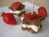 Bouch�es au reblochon, fraises et baies de Sichuan