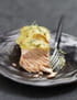 Pav� de saumon brais�, pommes de terre au romarin