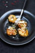 Coquilles St Jacques r�ties aux herbes et au Parmesan