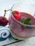 Panna cotta au th� matcha et son coulis de cerises