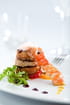 Millefeuille de foie gras d Oie, ris de veau, langoustines et �mulsion aux agrumes