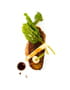 Magret de canard clout� au th� fum� et ses l�gumes oubli�s