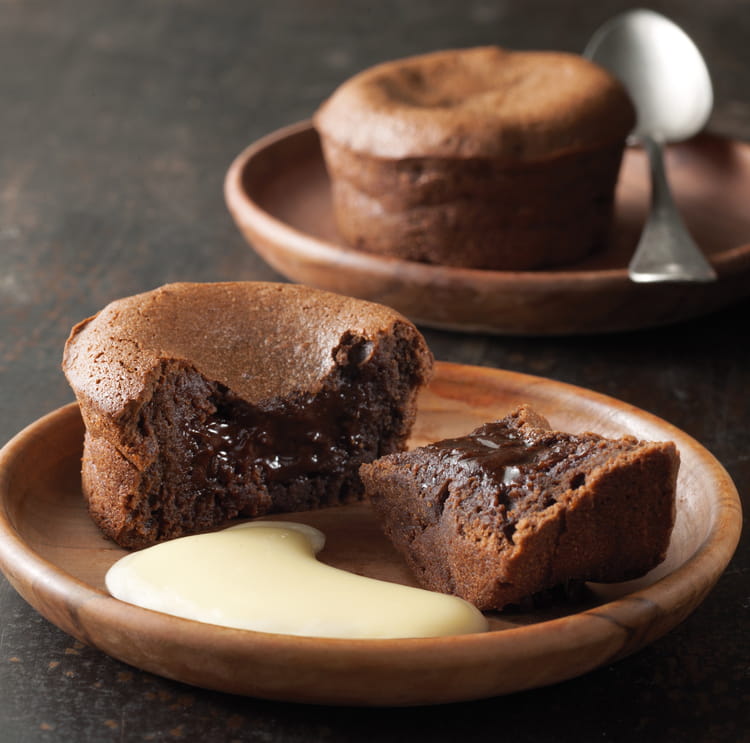 Recette de Fondant au chocolat et sa crème anglaise la recette facile